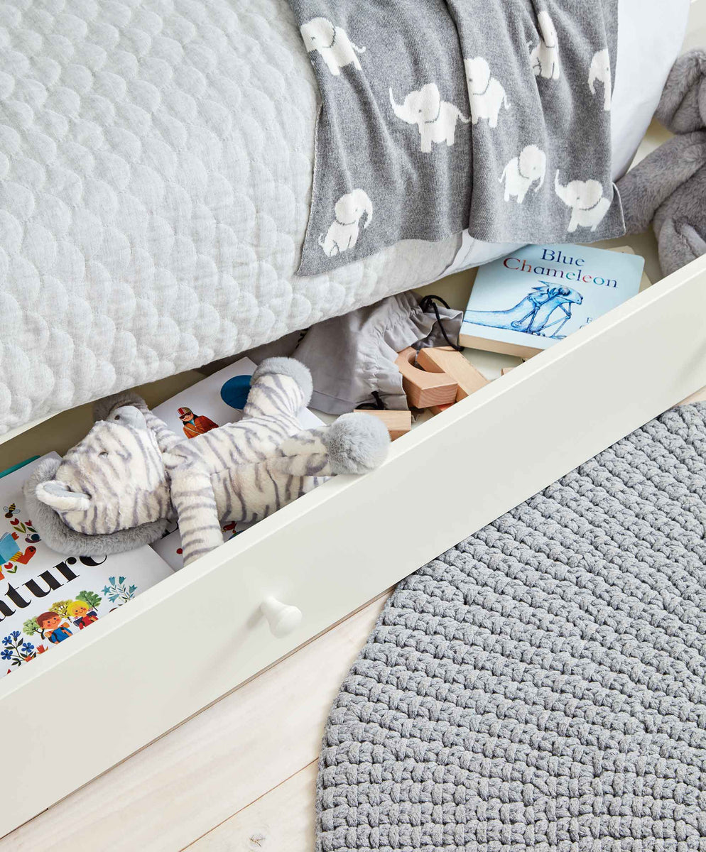 Cot bed bedding on sale mamas and papas