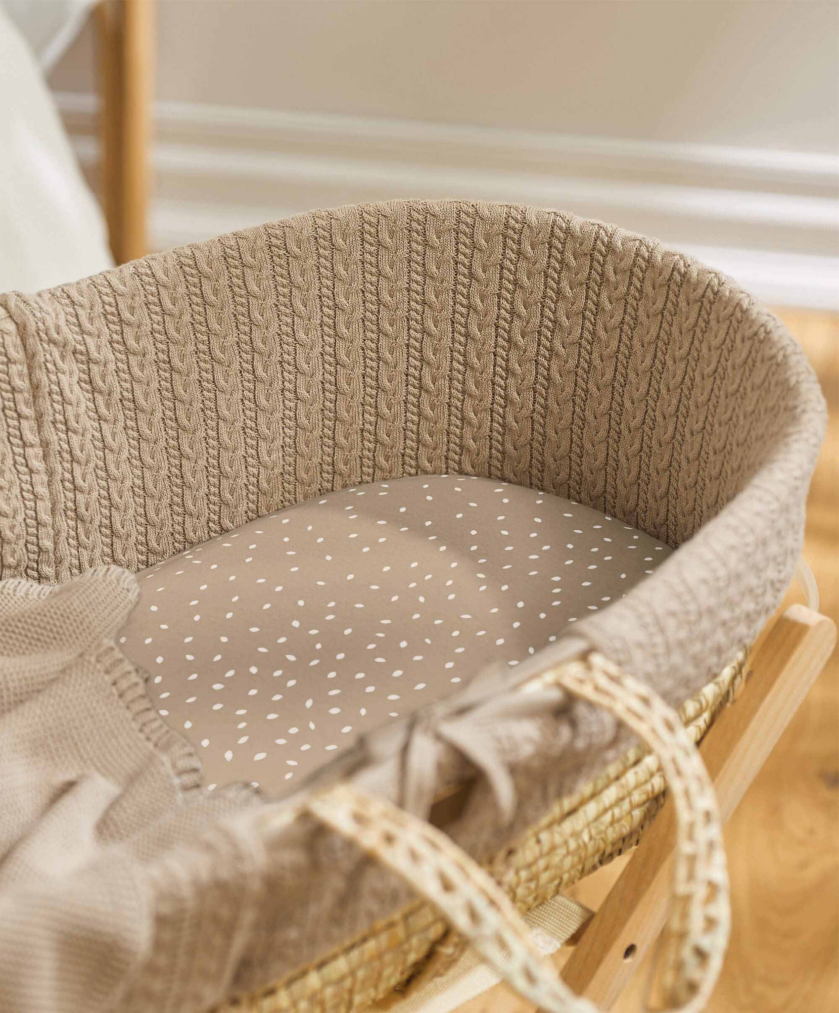 Little green deals moses basket