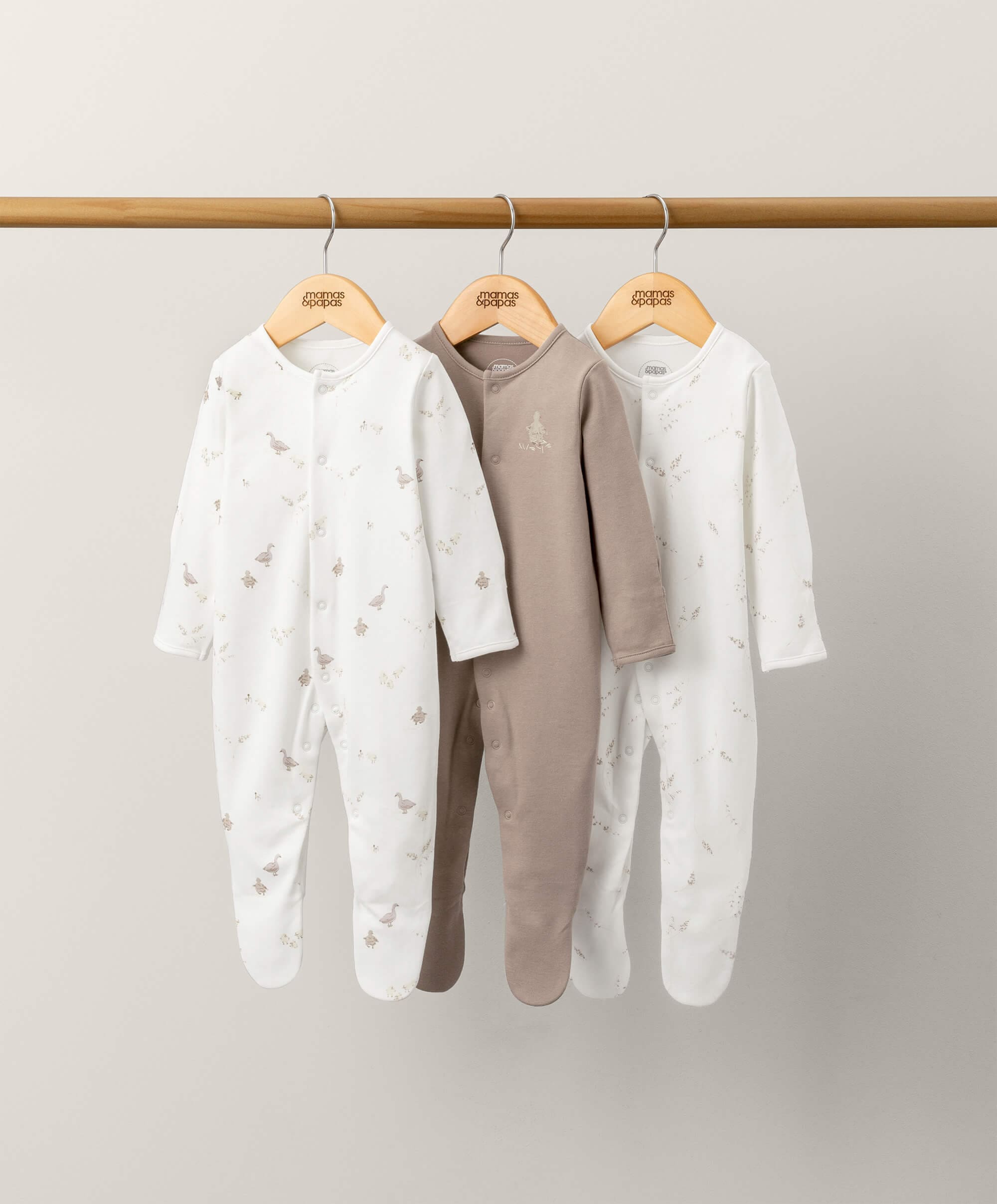 Neutral hot sale baby sleepsuits