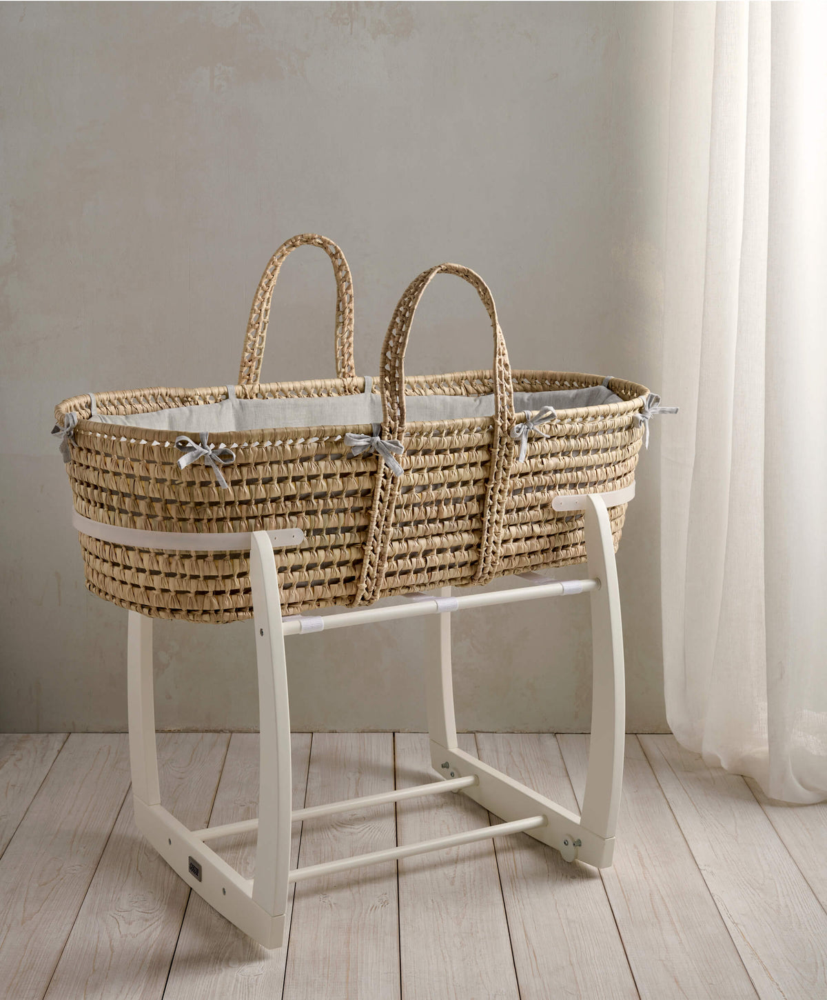 Mamas and papas rocking moses hot sale basket stand