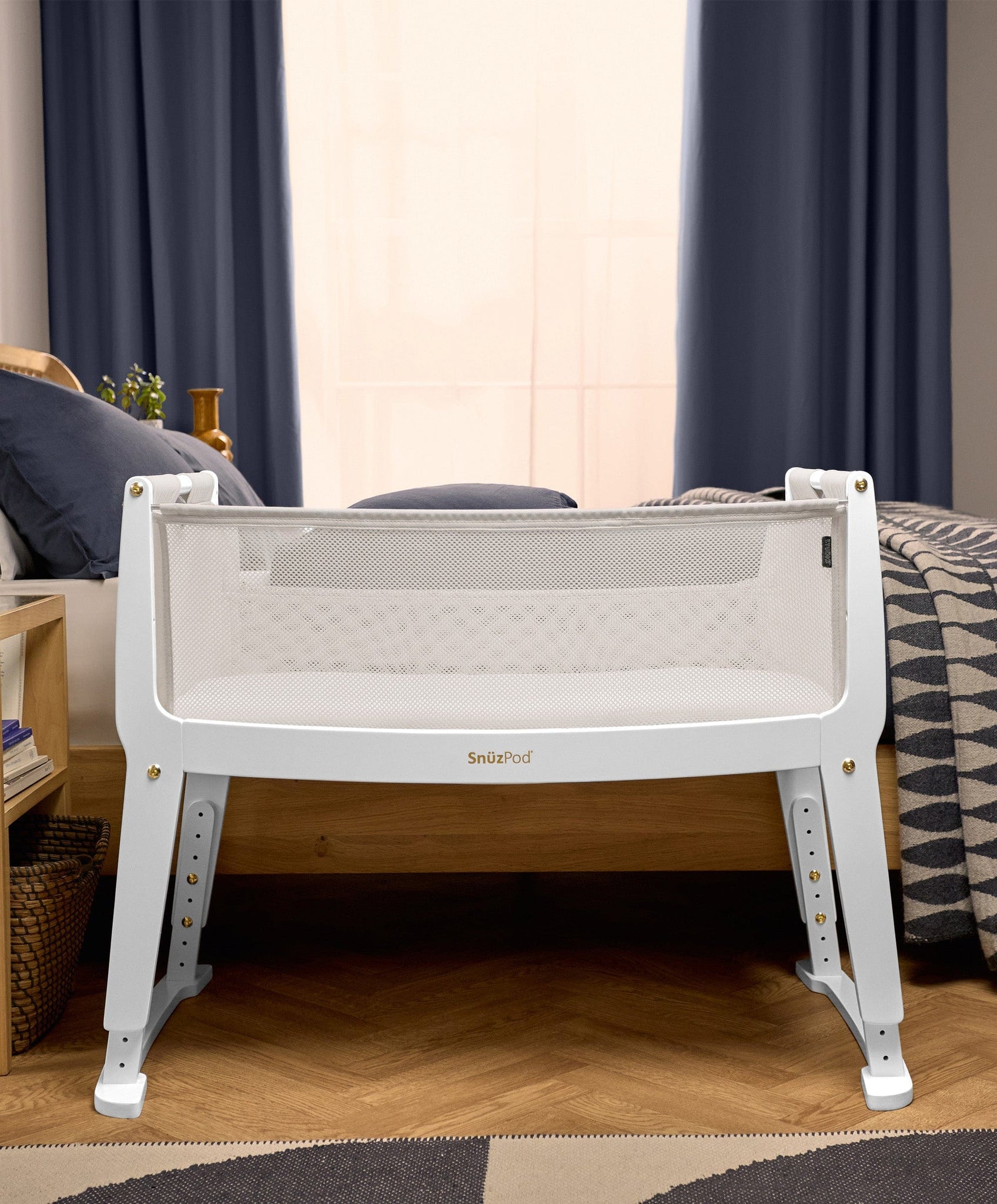 SnuzPod Studio Bedside Crib Paris Mamas Papas IE